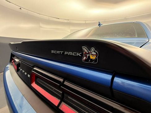 Used 2021 Dodge Challenger R/T Scat Pack RWD image 9