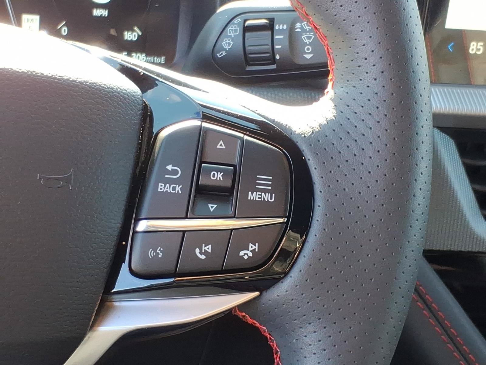 Used 2026 Ford Explorer ST-Line w/ ST-Line Street Pack AWD/4WD image 22