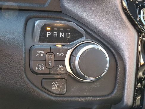 New 2026 RAM 1500 4x4 Crew Cab image 16