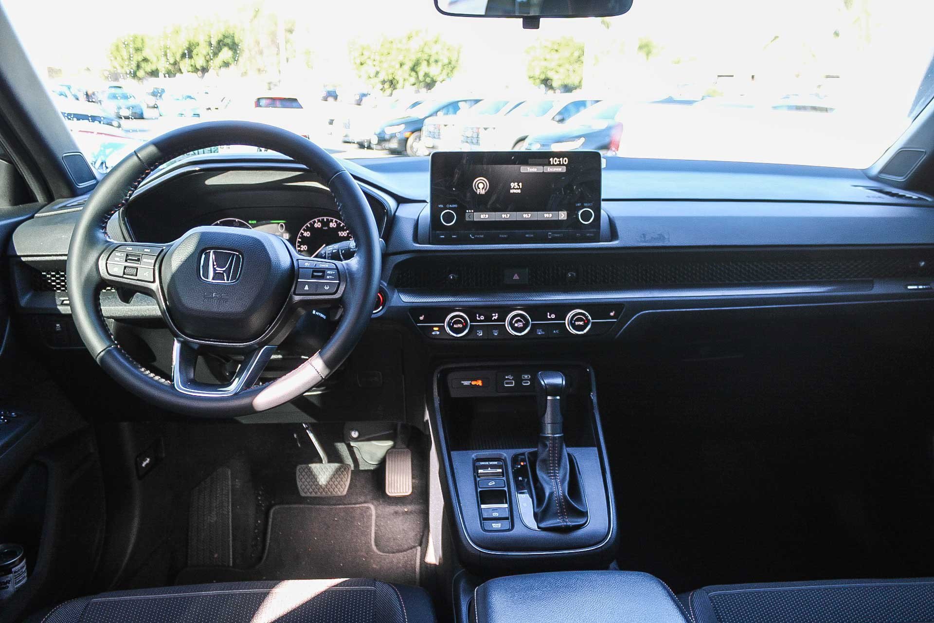 Used 2025 Honda CR-V Sport image 14