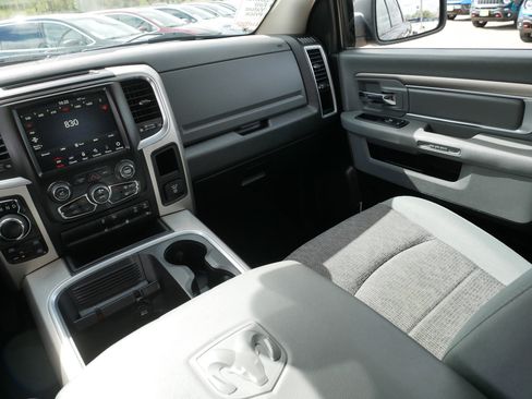 Used 2018 RAM 1500 Big Horn AWD/4WD image 11
