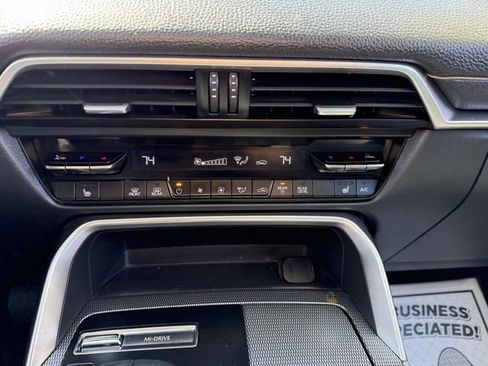 Certified 2024 MAZDA CX-90 Plug-In Hybrid w/ Preferred AWD/4WD image 26