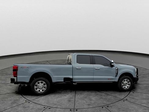 Used 2025 Ford F350 King Ranch w/ Chrome Package image 4