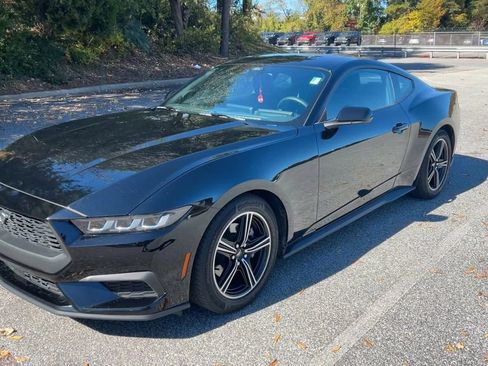 Used 2024 Ford Mustang Coupe image 28