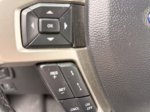 Used 2020 Ford F150 Lariat w/ Equipment Group 502A Luxury AWD/4WD image 16