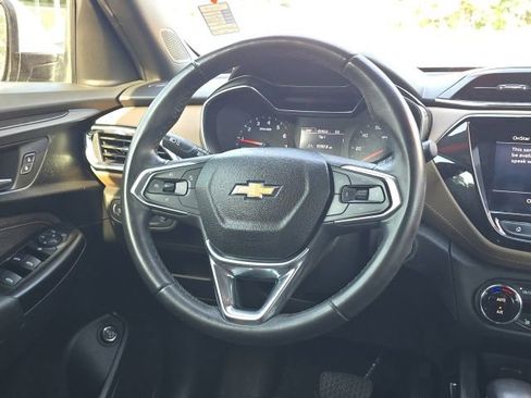 Used 2021 Chevrolet TrailBlazer ACTIV w/ Sun and Liftgate Package FWD image 36
