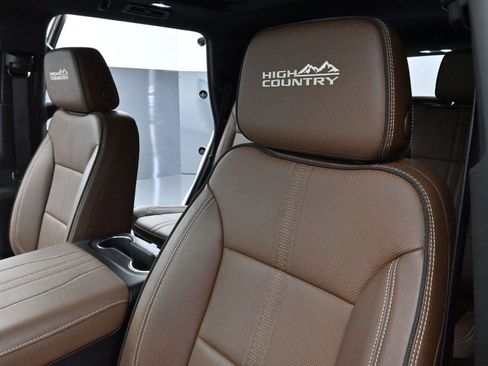 Used 2025 Chevrolet Tahoe High Country w/ Sun And Tow Package image 17