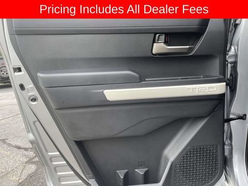 Used 2024 Toyota Tacoma TRD Off-Road w/ TRD Off Road Upgrade Package AWD/4WD image 18