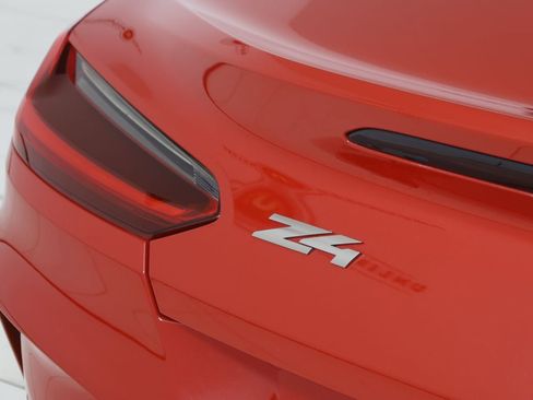 Used 2022 BMW Z4 M40i w/ Premium Package image 61