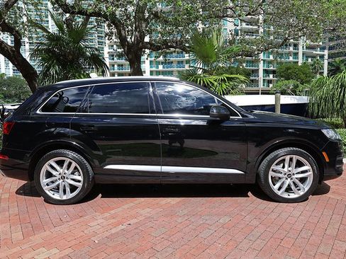 Used 2018 Audi Q7 3.0T Prestige w/ Prestige Package image 15