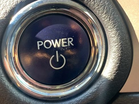 Used 2013 Lexus ES 300h w/ Luxury Pkg FWD image 23