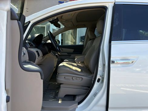 Used 2016 Honda Odyssey EX-L image 9