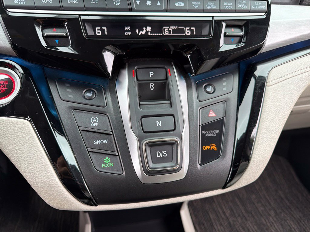 Certified 2025 Honda Odyssey Touring image 13