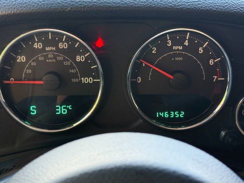 Used 2014 Jeep Wrangler Unlimited Sahara AWD/4WD image 24