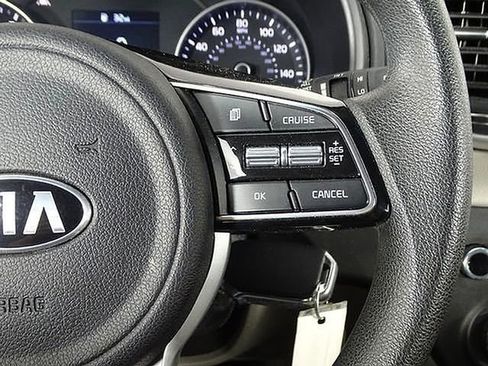 Used 2022 Kia Sportage LX image 24