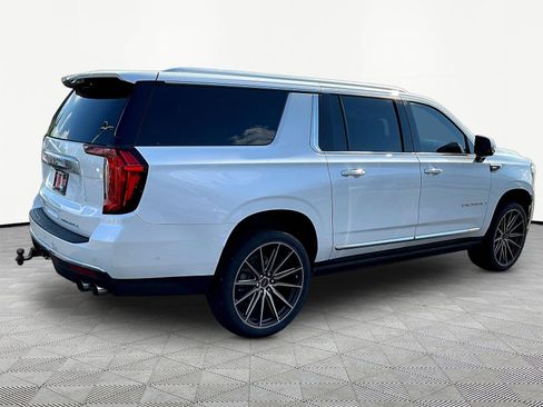Used 2024 GMC Yukon XL Denali w/ Denali Reserve Package AWD/4WD image 6
