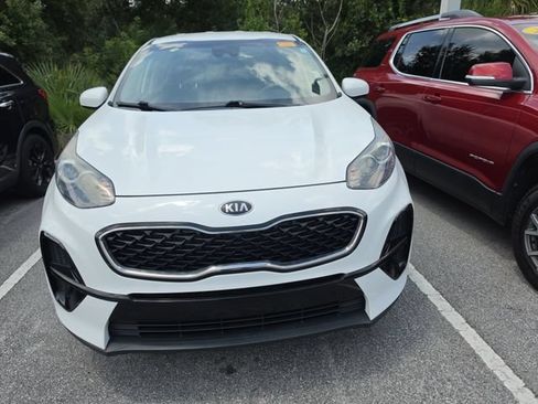 Used 2020 Kia Sportage LX FWD image 2