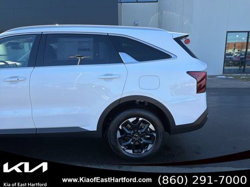New 2026 Kia Sorento S AWD/4WD image 9