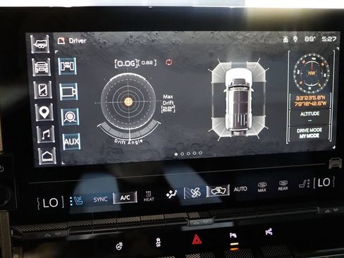 Used 2025 GMC Hummer EV 2X AWD/4WD image 62