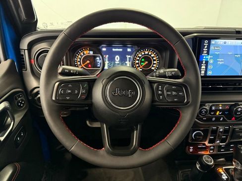 Used 2024 Jeep Wrangler Unlimited Rubicon AWD/4WD image 42