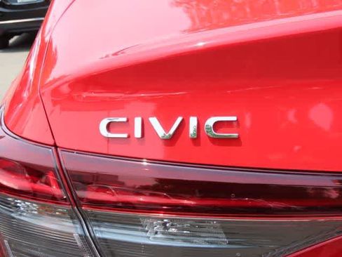 Certified 2025 Honda Civic Sport Touring image 7