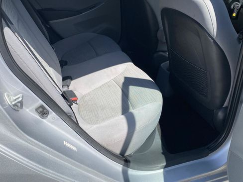 Used 2017 Hyundai Accent SE FWD image 19