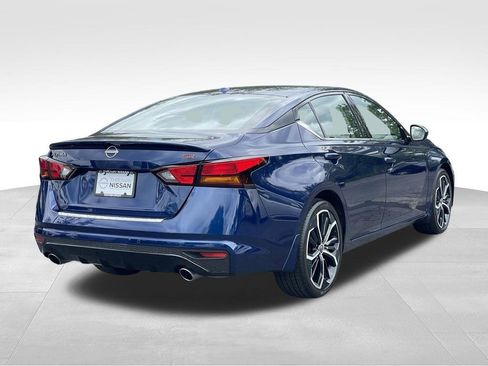 Used 2023 Nissan Altima 2.5 SR FWD image 4