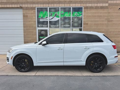 Used 2018 Audi Q7 3.0T Premium Plus w/ Premium Plus Package AWD/4WD image 2