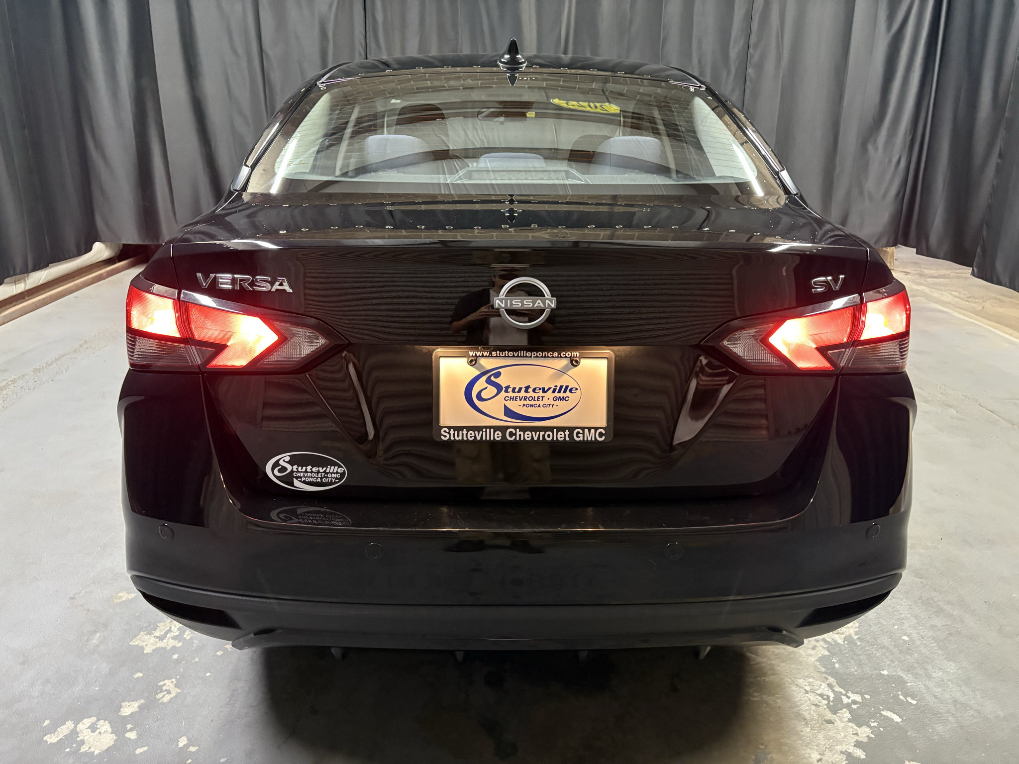 Used 2023 Nissan Versa SV FWD image 6
