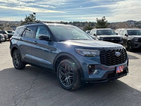 New 2026 Ford Explorer ST-Line w/ ST-Line Street Pack AWD/4WD image 7