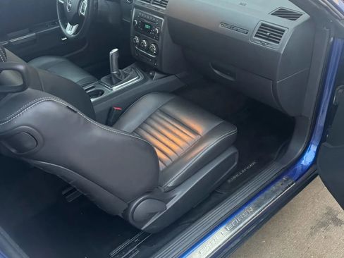 Used 2012 Dodge Challenger R/T image 14