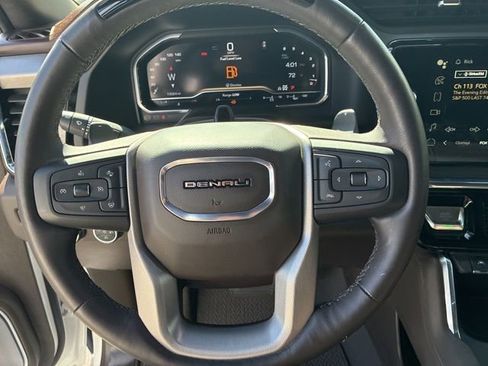 Used 2025 GMC Sierra 1500 Denali AWD/4WD image 18