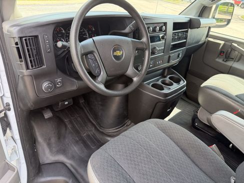 Used 2025 Chevrolet Express 2500 w/ Driver Convenience Package RWD image 12