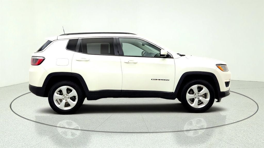 Used 2020 Jeep Compass Latitude w/ Popular Equipment Group AWD/4WD image 4