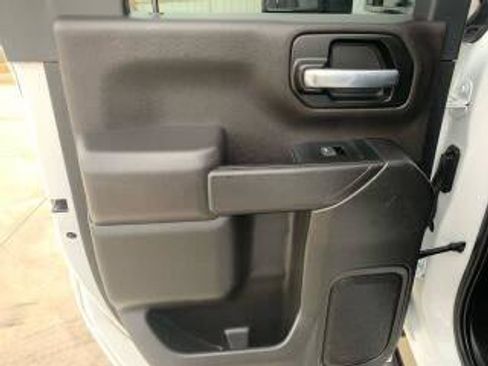 Used 2022 Chevrolet Silverado 2500 LT w/ Convenience Package image 19