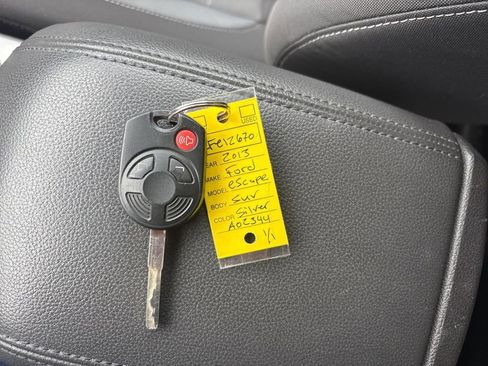 Used 2013 Ford Escape SE FWD image 11