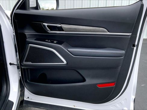 Used 2022 Kia Telluride EX w/ EX Premium Package AWD/4WD image 22