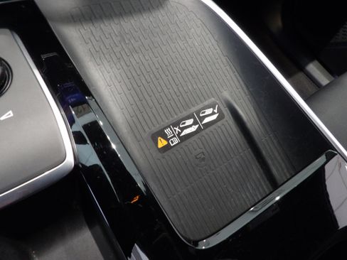 Used 2025 Buick Enclave Preferred image 14