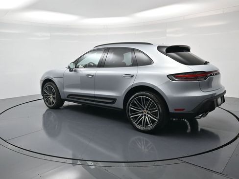 Used 2026 Porsche Macan image 3