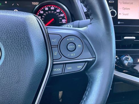 Used 2022 Toyota Camry XSE image 22