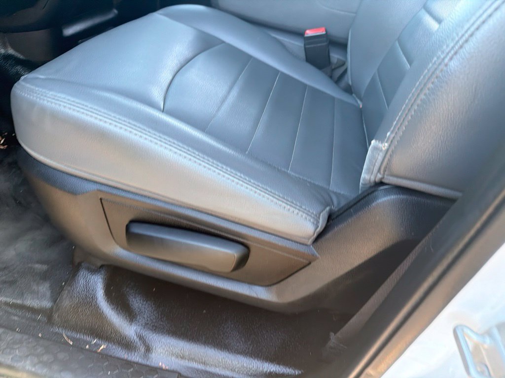Used 2020 RAM 1500 Tradesman w/ Chrome Appearance Group AWD/4WD image 10