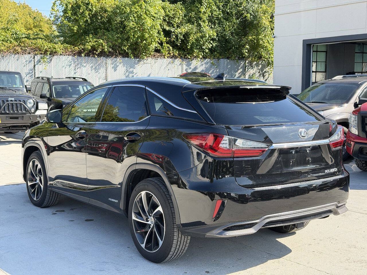Used 2017 Lexus RX 450h AWD w/ Luxury Package image 7