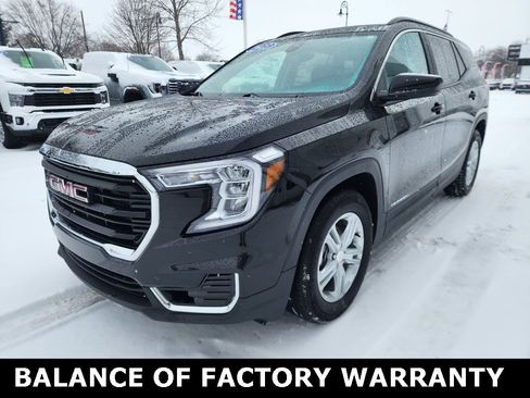 Used 2023 GMC Terrain SLE w/ Driver Convenience Package image 1