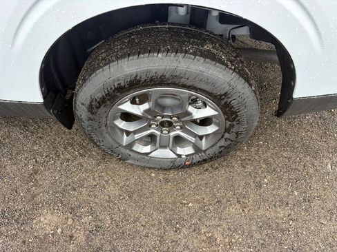 Used 2025 Ford Maverick XLT w/ XLT Luxury Package AWD/4WD image 23