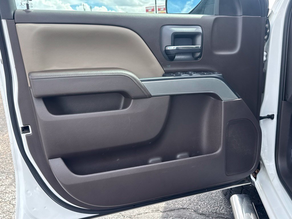 Used 2018 Chevrolet Silverado 1500 LT w/ All Star Edition AWD/4WD image 10