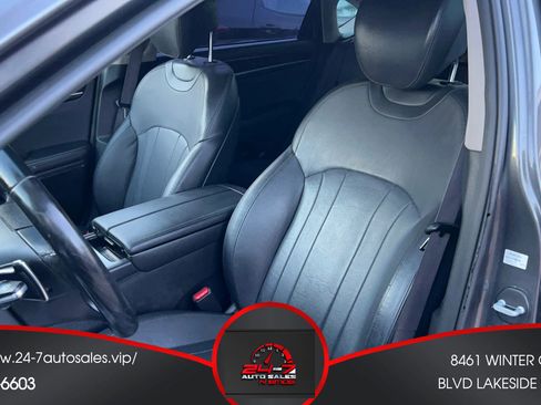 Used 2018 Genesis G80 3.8 image 17