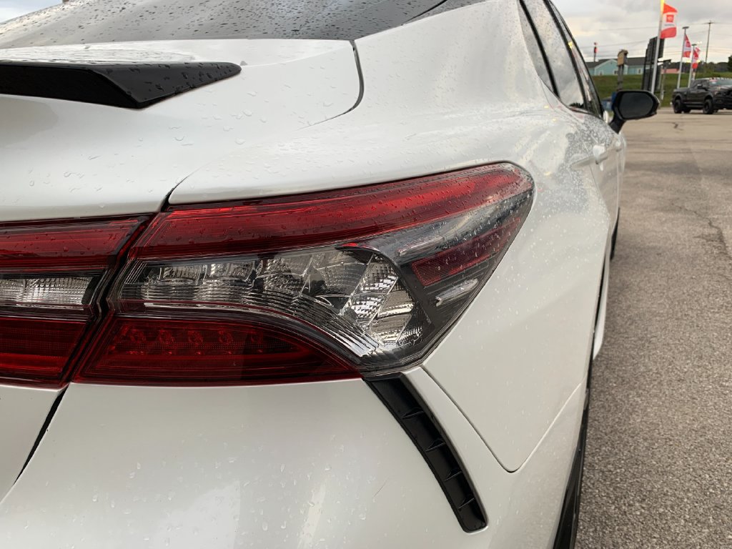 Used 2022 Toyota Camry XSE w/ Navigation Package FWD image 34