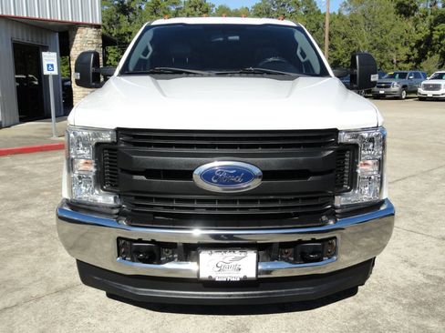 Used 2019 Ford F250 XL w/ XL Value Package image 2