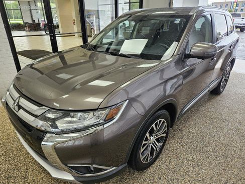 Used 2018 Mitsubishi Outlander LE FWD image 5