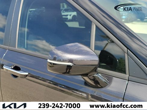 New 2026 Kia Carnival LX FWD image 8